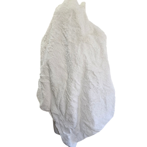 New, baby- toddler Panda towel with hood. - Picture 3 of 3